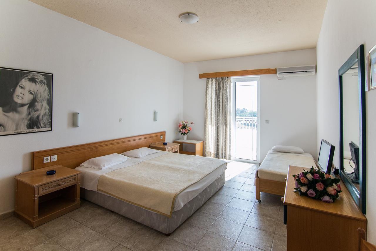 Faliraki Dream Studios & Apartments エクステリア 写真